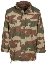 Türk. Feldparka, Rip Stop, woodland, mit Futter, gebr.