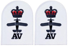 Brit. Stickabzeichen, weiß, "ROYAL NAVY, AV", neuw.