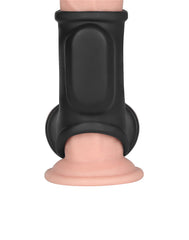 LoveToy - Silk Knights Ring - Vibrierende Penis- und Hodensackmanschette (Ø 2,8 cm) - Schwarz