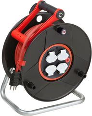 Garant ST Bretec 290 Kabeltrommel, 4x T13 Steckdosen, T12 Stecker, Kabel 33m H05VV-F 3G1,5 rot - Produktbild