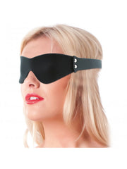 Rimba Latex Play - Mundknebel mit Hoden und Nippelklemmen - Schwarz