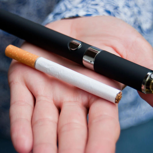 E-Zigaretten vs. herkömmliche Zigaretten: Ein umfassender Vergleich