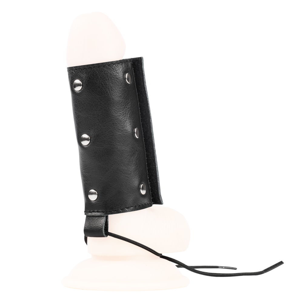 Rimba Bondage Play – Leder-Penishülle mit Nägeln – Schwarz