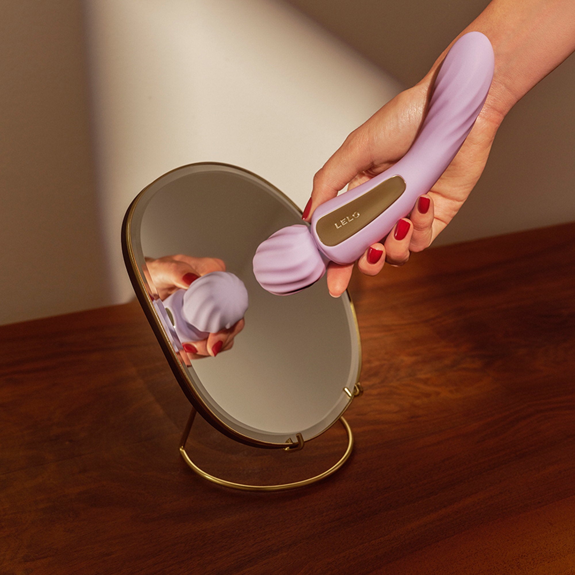 LELO - Switch - Doppelt großer Stabvibrator (mit App-Steuerung) - Zartrosa