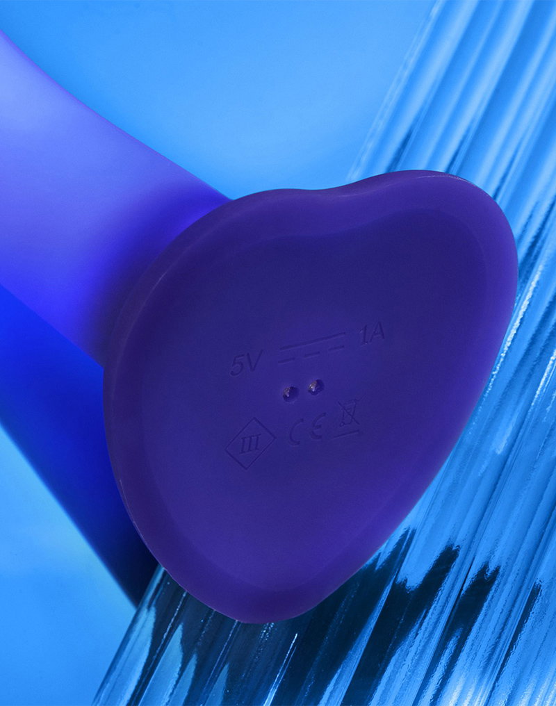 10: Strap-On-Me – Glow LED Dildo – Größe M – Lila