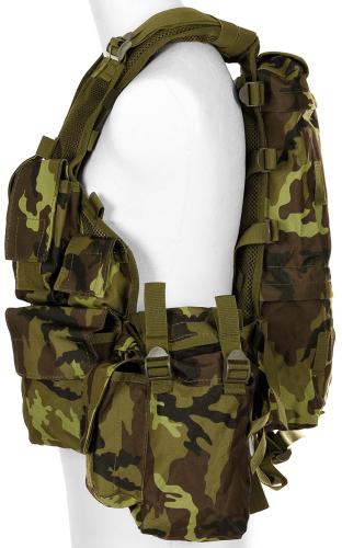 Tactical Weste, div. Taschen, M 95 CZ tarn