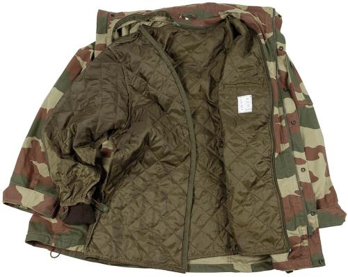 Türk. Feldparka, Rip Stop, woodland, mit Futter, gebr.