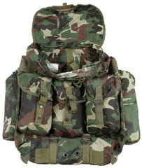 Türk. Rucksack, tarn, gebr., Metallgestell