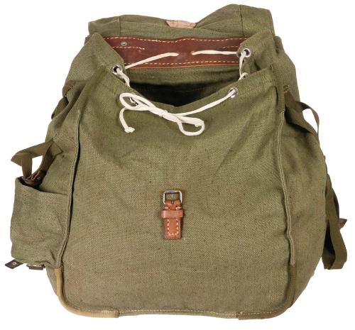 Rumän. Rucksack, oliv, neuw., mit Lagerspuren