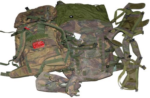 Brit. Rucksäcke, Taschen, div. Modelle, DPM, "DEFEKT"