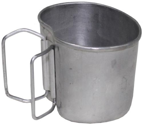 Österr. Trinkbecher, Alu, zur Feldflasche, gebr.