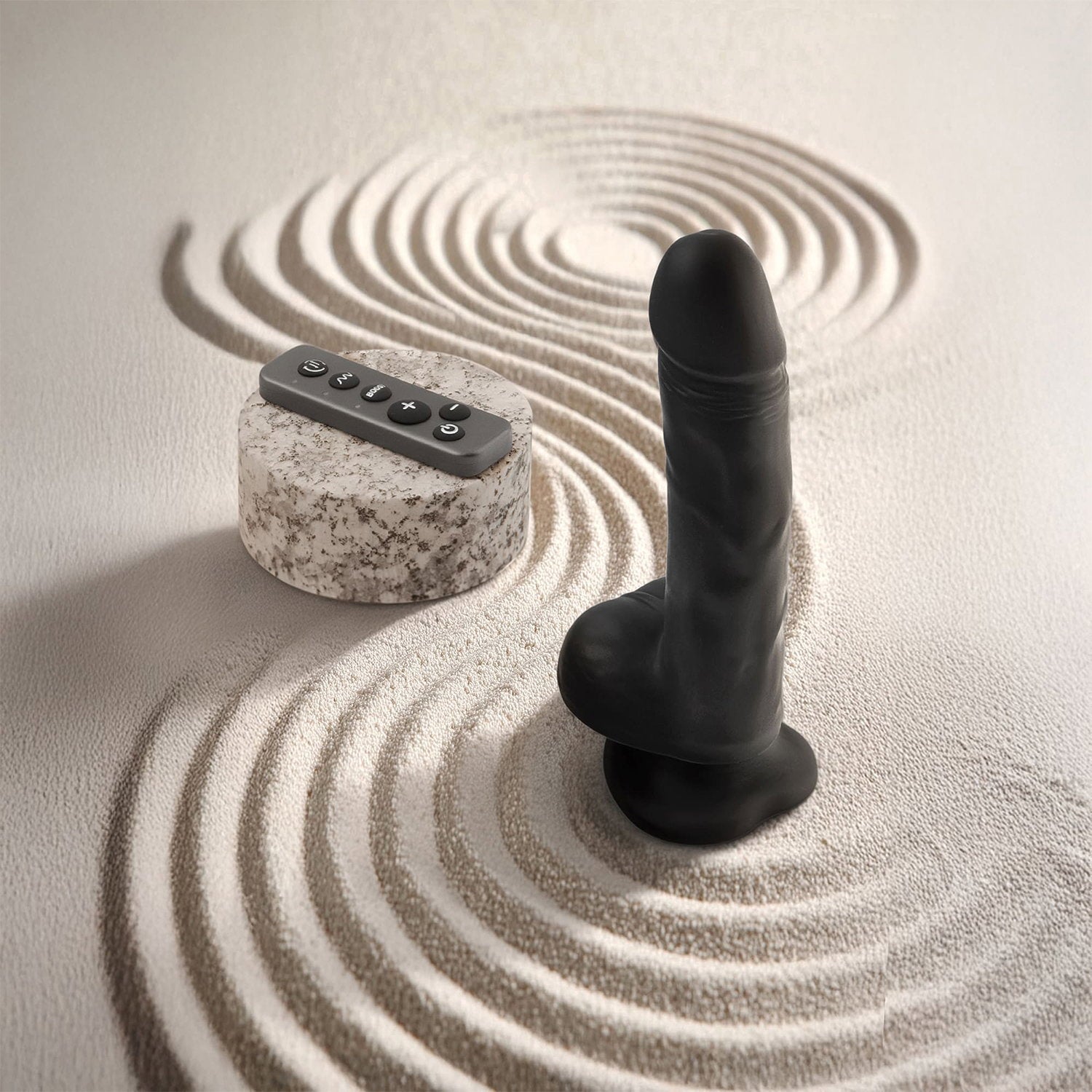 5: Strap-On-Me – Rotierender und vibrierender realistischer Dildo – Größe L – Schwarz