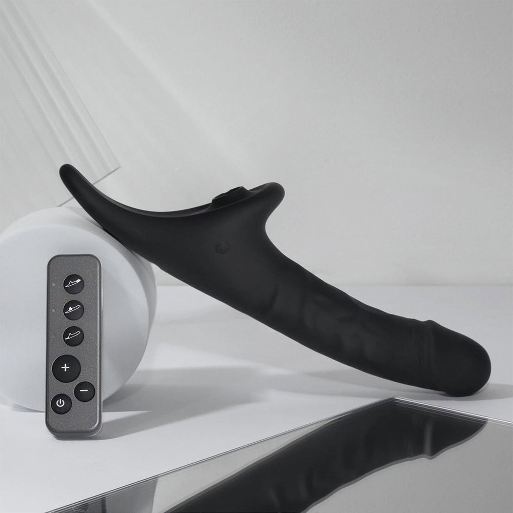 Strap-On-Me – Realistischer Multi-Orgasmus-Dildo – Größe XL – Schwarz