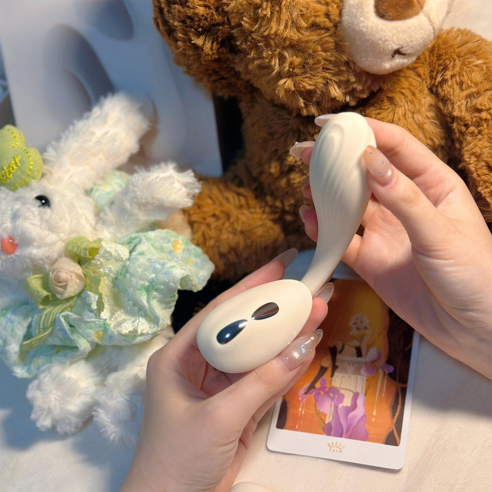 10: ZALO – Deya – Tragbarer Vibrator – Elfenbeinweiß