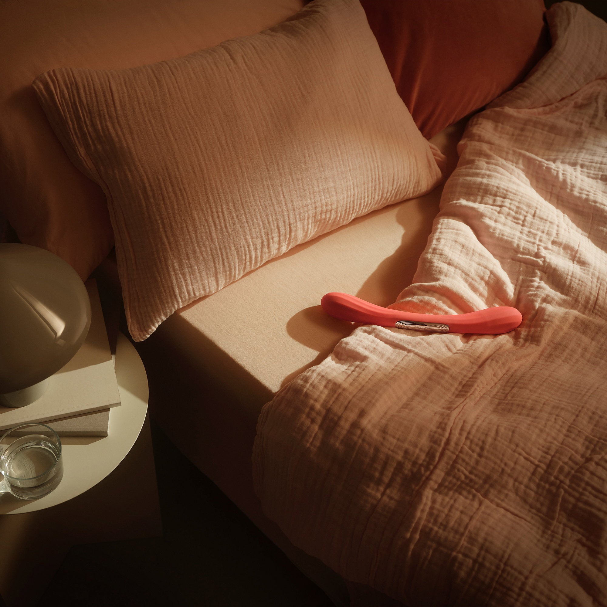 LELO – BOOMERANG™ – Doppelseitiger Vibrator – Cerise