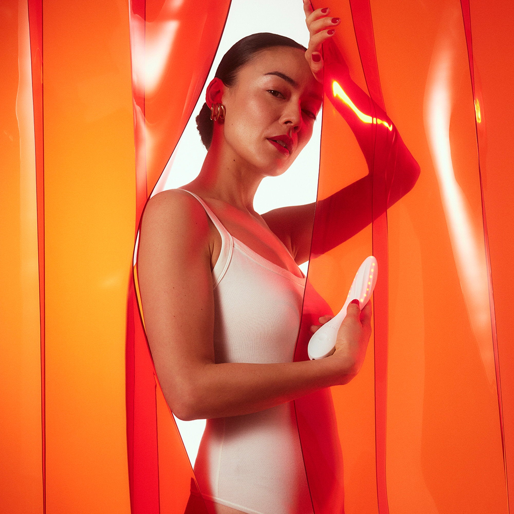 LELO – Mona Spectra – Wellness-Massagegerät mit Rotlichttherapie – Weiß