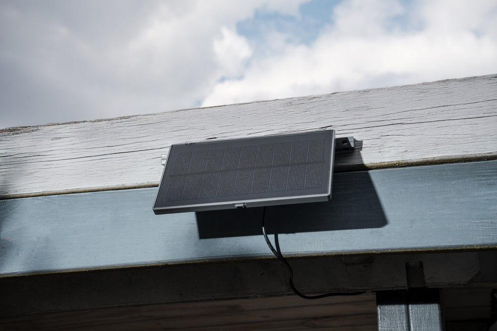 Solar LED Strahler SOL 1000 Pad mit Bewegungsmelder, 1000lm, IP65 - Anwendungsbild