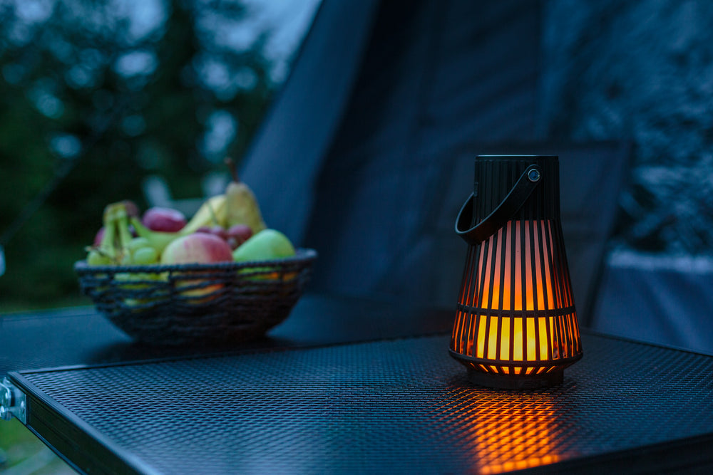Akku LED Outdoor Lampe FL 100 A, IP44, 30lm  - Anwendungsbild
