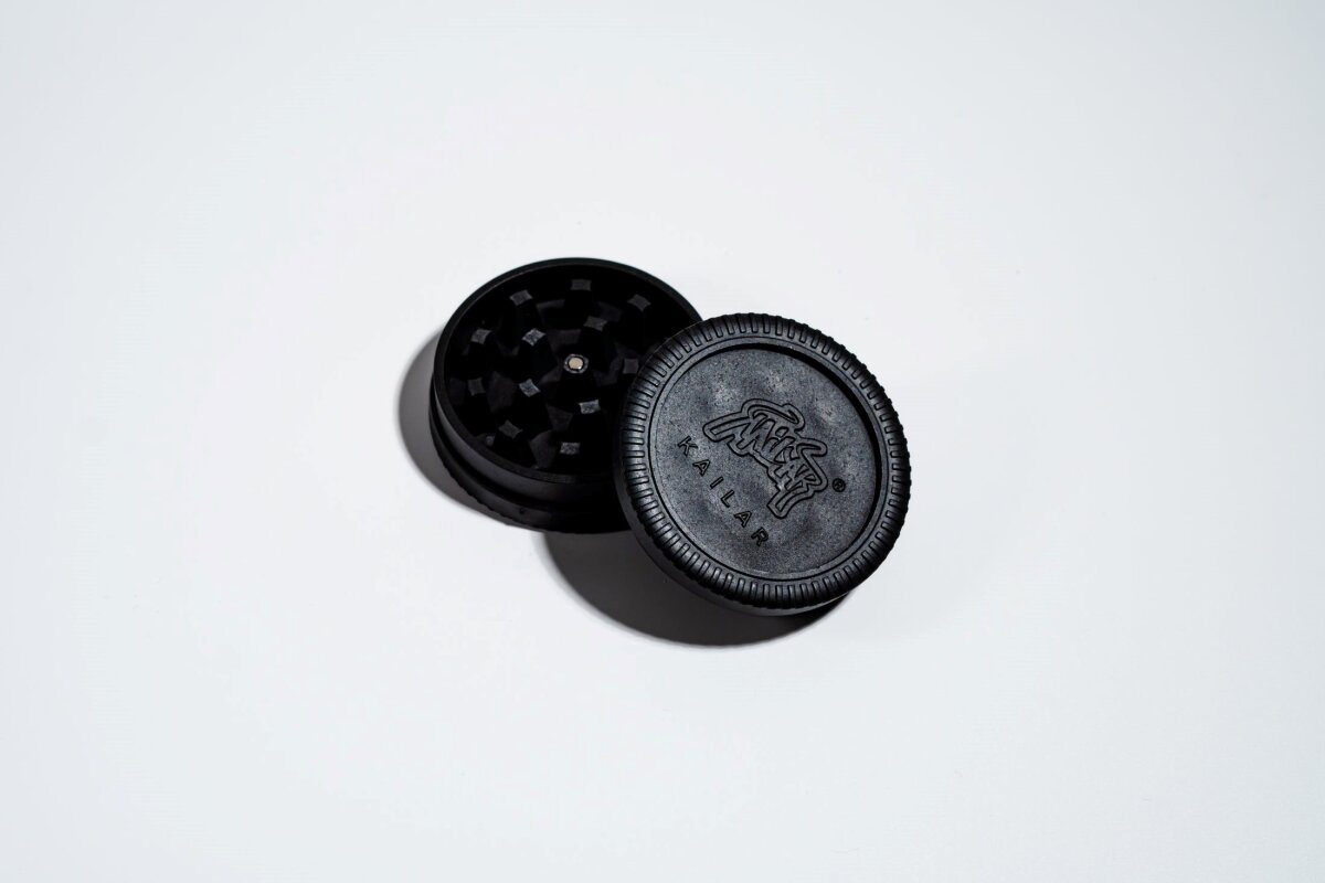 Kailar - Grinder aus Hanfplastik - Black - Display - 12 Stück