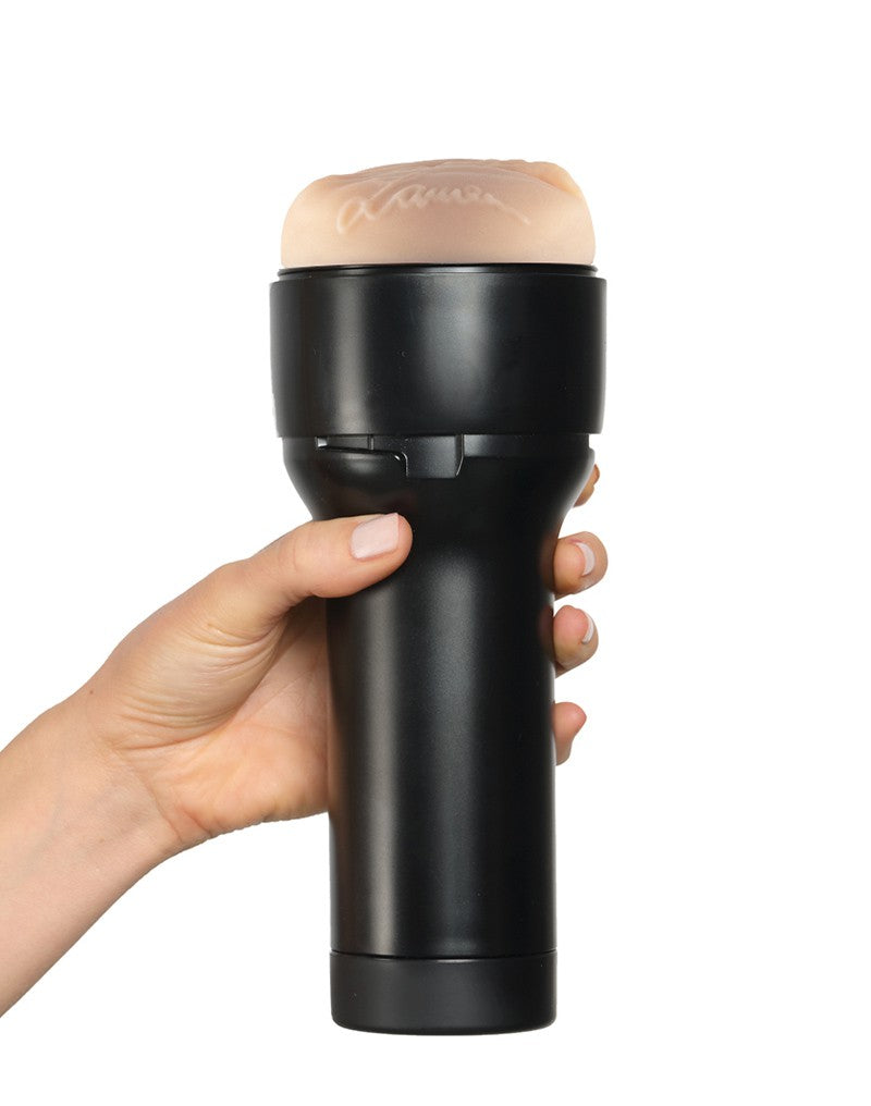 7: Kiiroo - Gefühl - Lauren Phillips