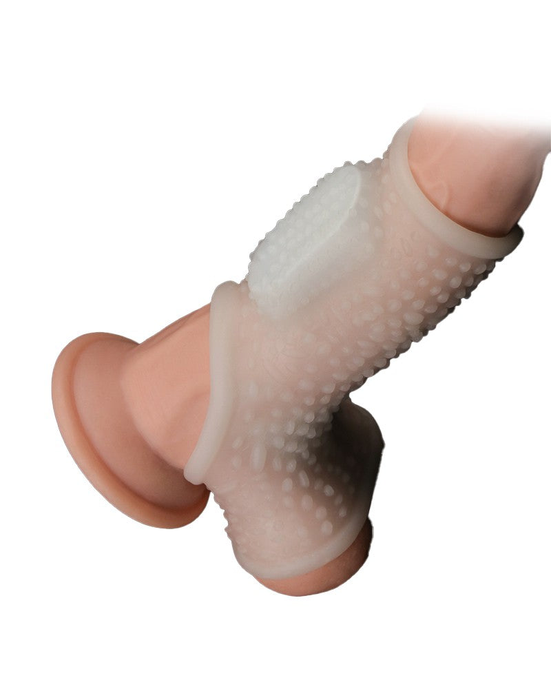 LoveToy - Drip Knights Ring - Vibrierende Penishülle - Weiß