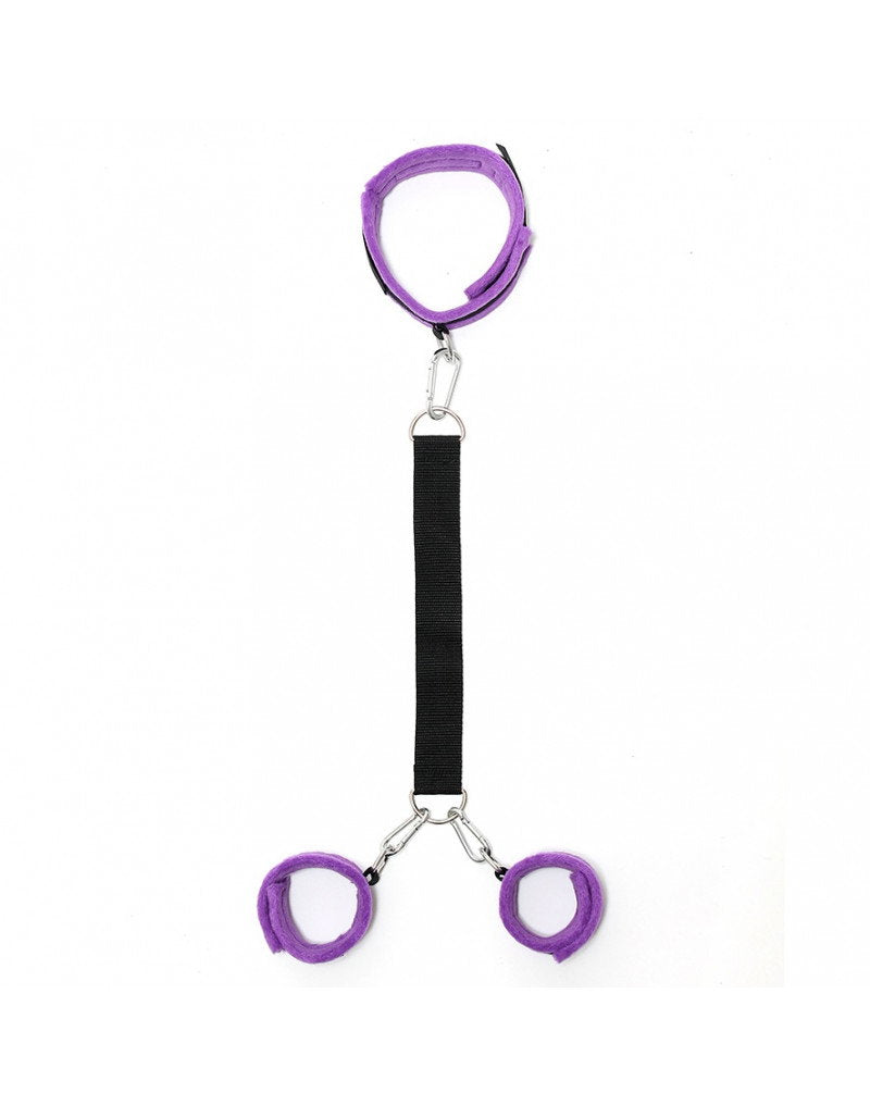 3: Rimba - Soft Bondage Halsband mit Handfessel