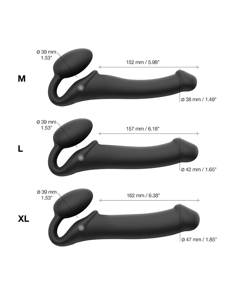 Strap-On-Me – Biegsamer Strap-On-Vibrator mit Fernbedienung, Größe L – Schwarz